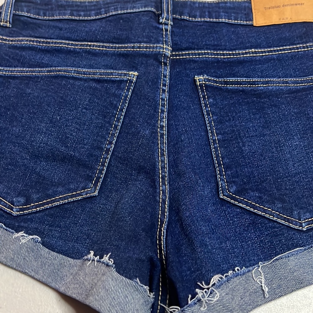 Zara - Picture 3 of 3